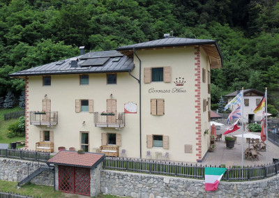 hotel-valsugana-coronata-haus-tn