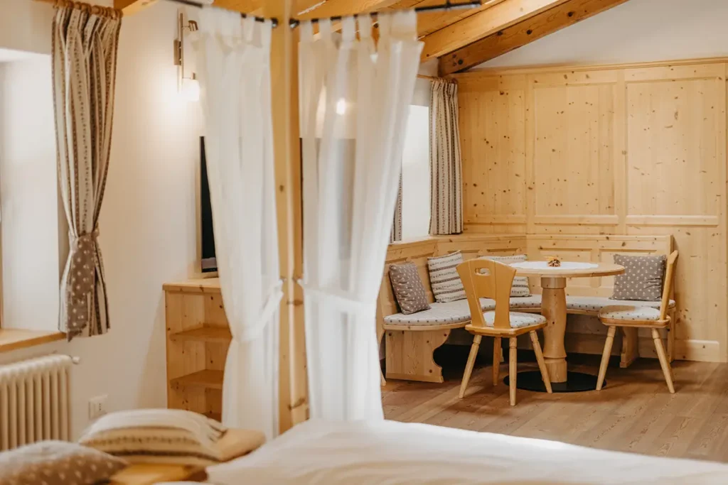 camera-senior-suite-coronata-haus-5